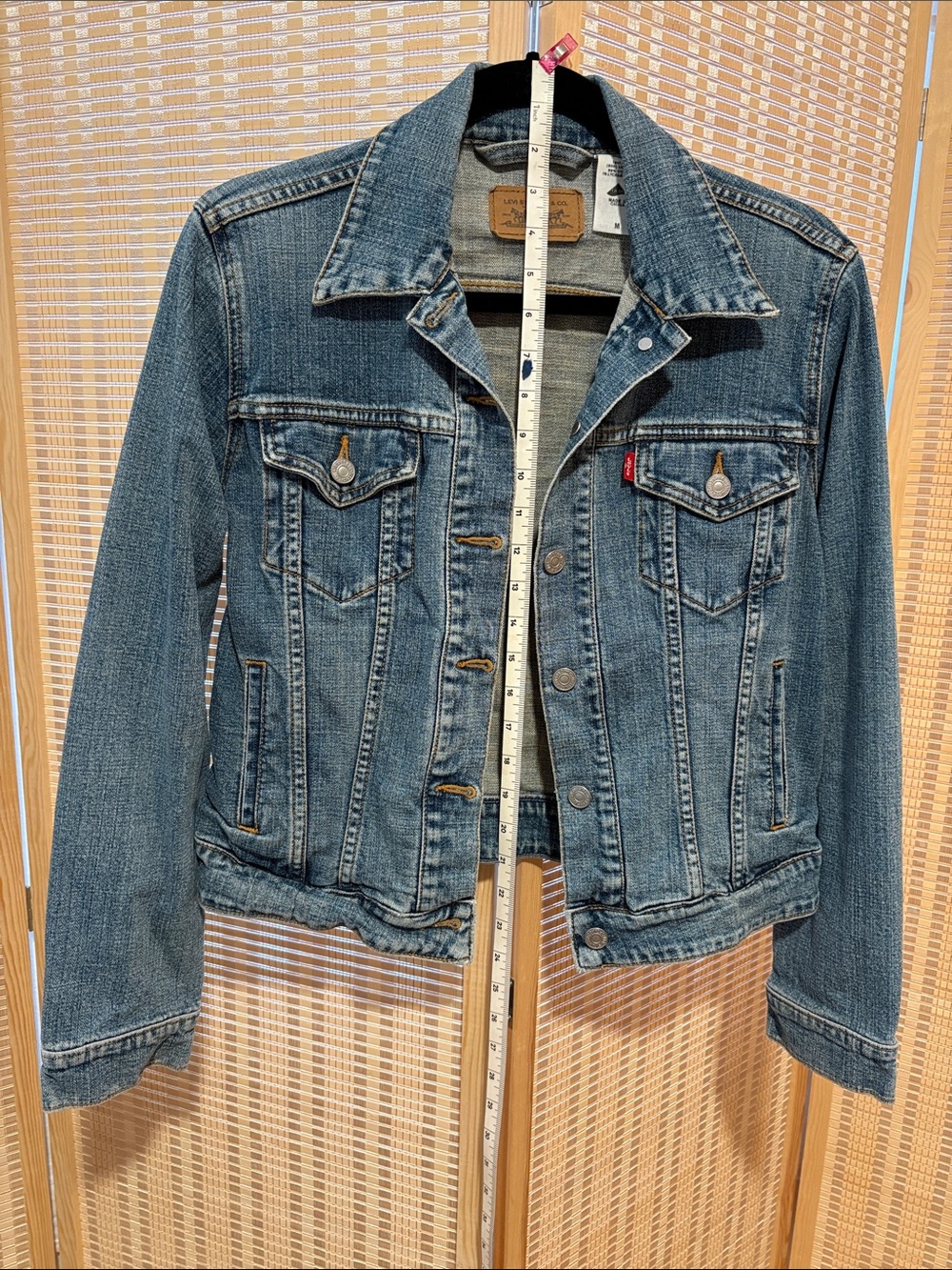 Levi's Women's Medium Blue Denim Trucker Jacket